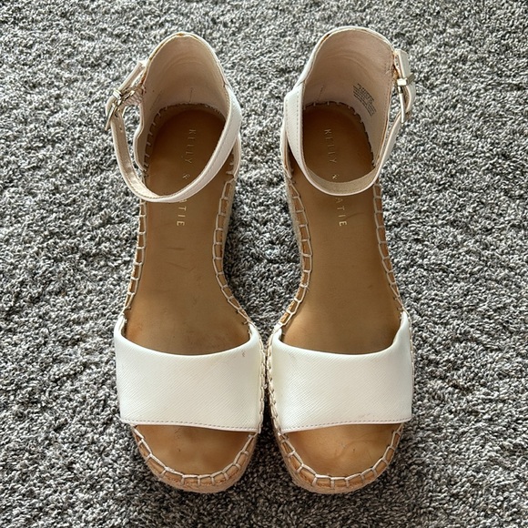 Sandals size 7 - Picture 2 of 7